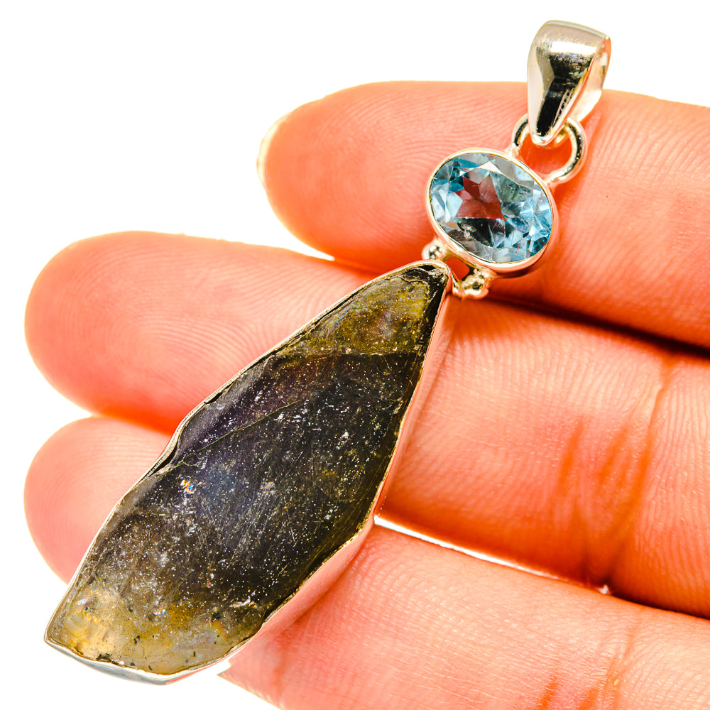 Labradorite Pendants handcrafted by Ana Silver Co - PD3734