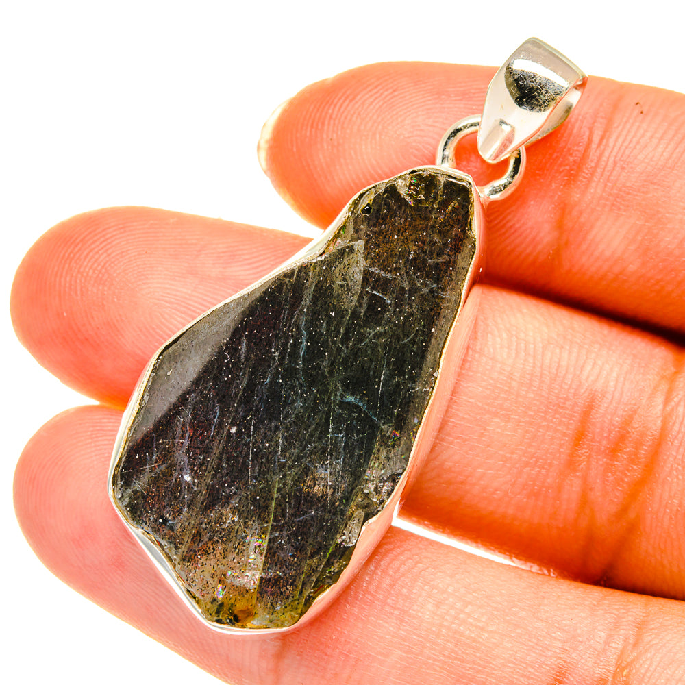 Labradorite Pendants handcrafted by Ana Silver Co - PD3736
