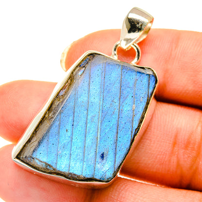 Labradorite Pendants handcrafted by Ana Silver Co - PD4101