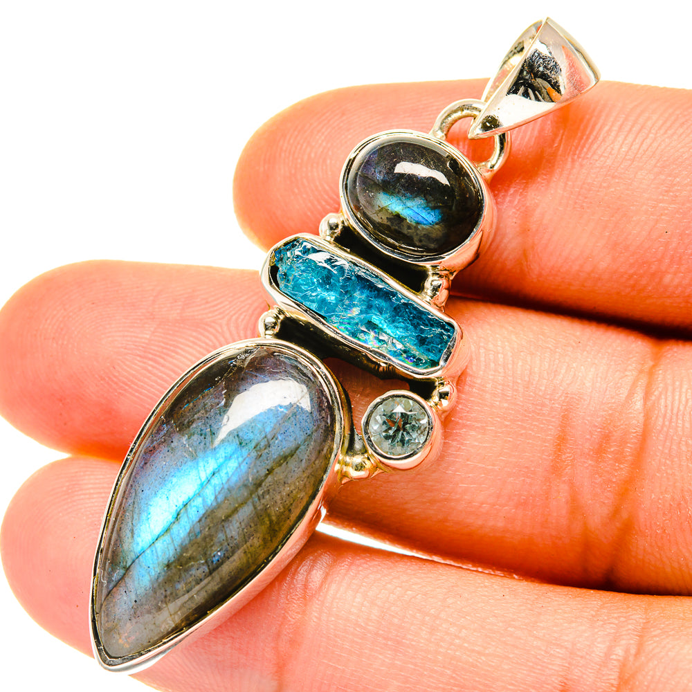 Labradorite Pendants handcrafted by Ana Silver Co - PD4245