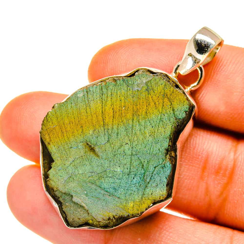 Labradorite Pendants handcrafted by Ana Silver Co - PD4337