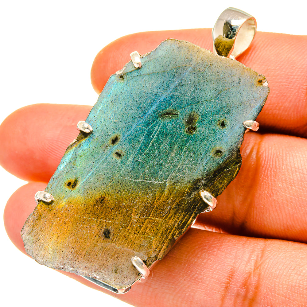 Labradorite Pendants handcrafted by Ana Silver Co - PD4346