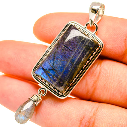 Labradorite Pendants handcrafted by Ana Silver Co - PD4395