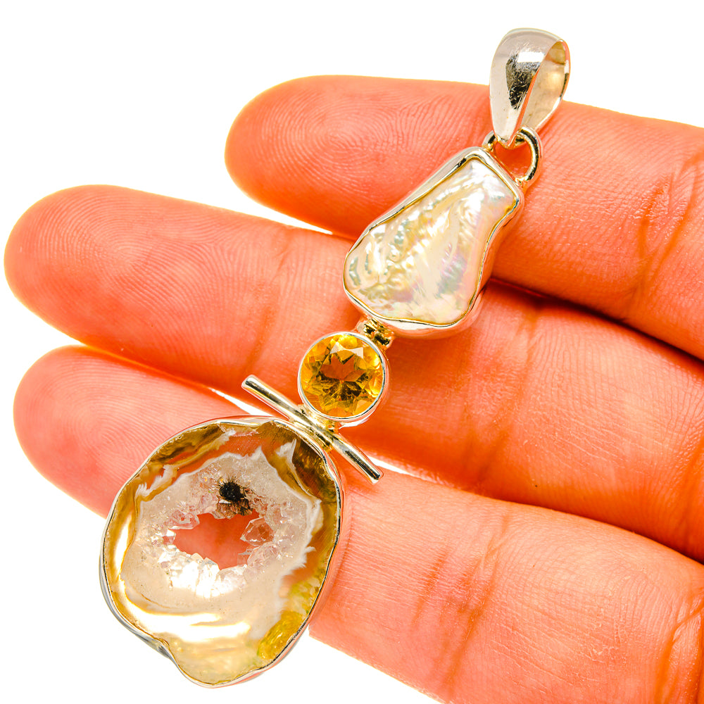 Occo Geode Pendants handcrafted by Ana Silver Co - PD4565