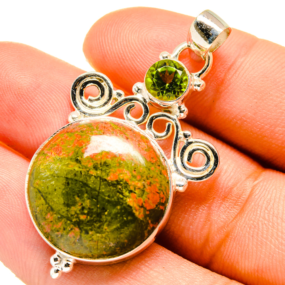 Round unakite cabochon pendant with green peridot accent, 925 silver setting