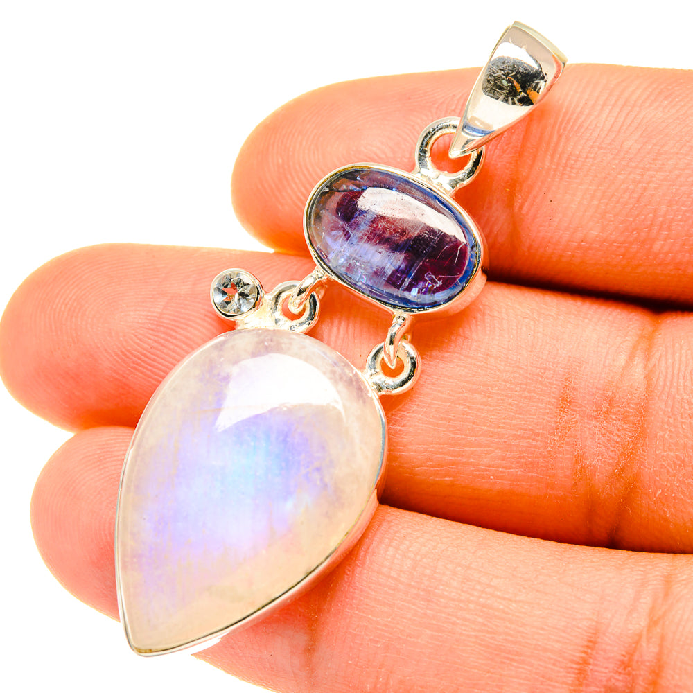 Oval moonstone pendant in 925 sterling silver with iridescent blue and lilac stone