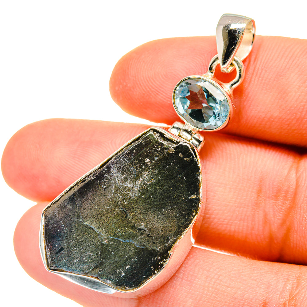 Labradorite Pendants handcrafted by Ana Silver Co - PD4960