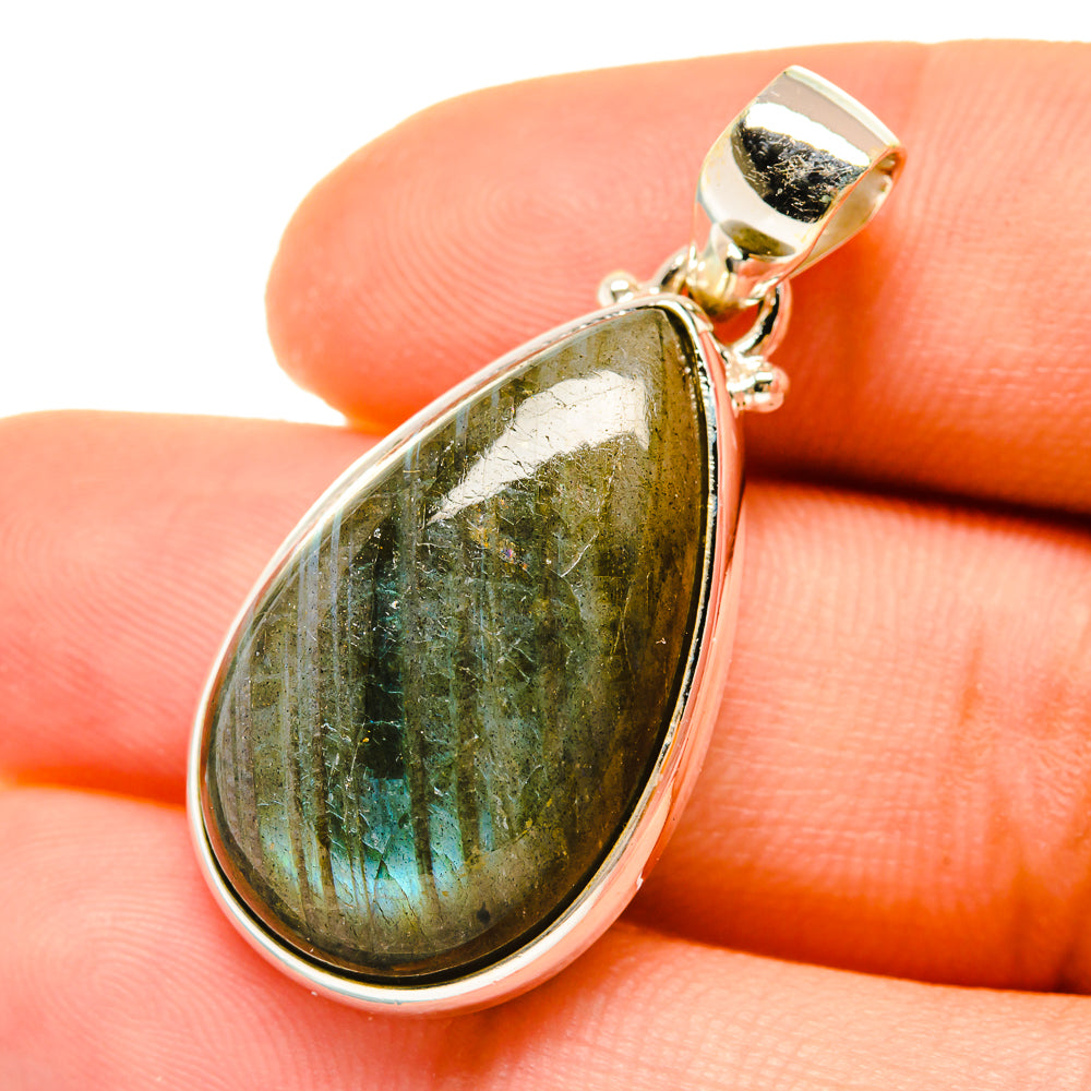 Labradorite Pendants handcrafted by Ana Silver Co - PD5003