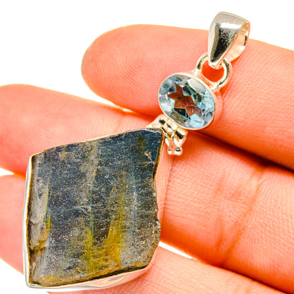Labradorite Pendants handcrafted by Ana Silver Co - PD5121