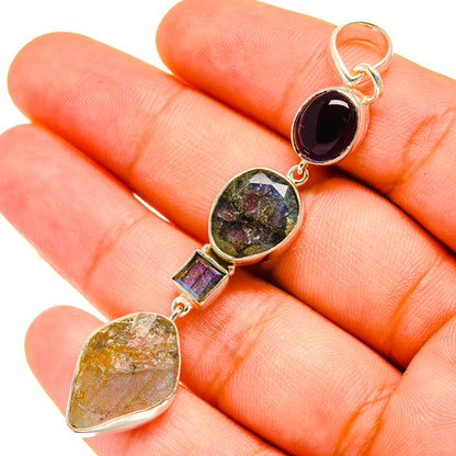 Labradorite Pendants handcrafted by Ana Silver Co - PD5353