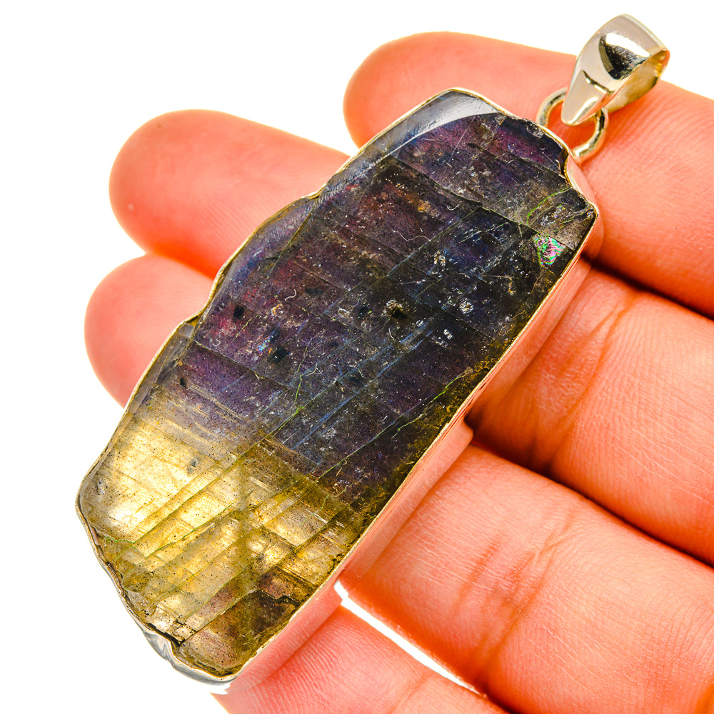 Labradorite Pendants handcrafted by Ana Silver Co - PD5547