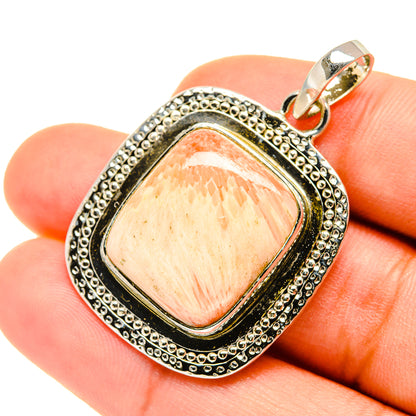 Scolecite pendant in 925 sterling silver with oval peach stone and bail