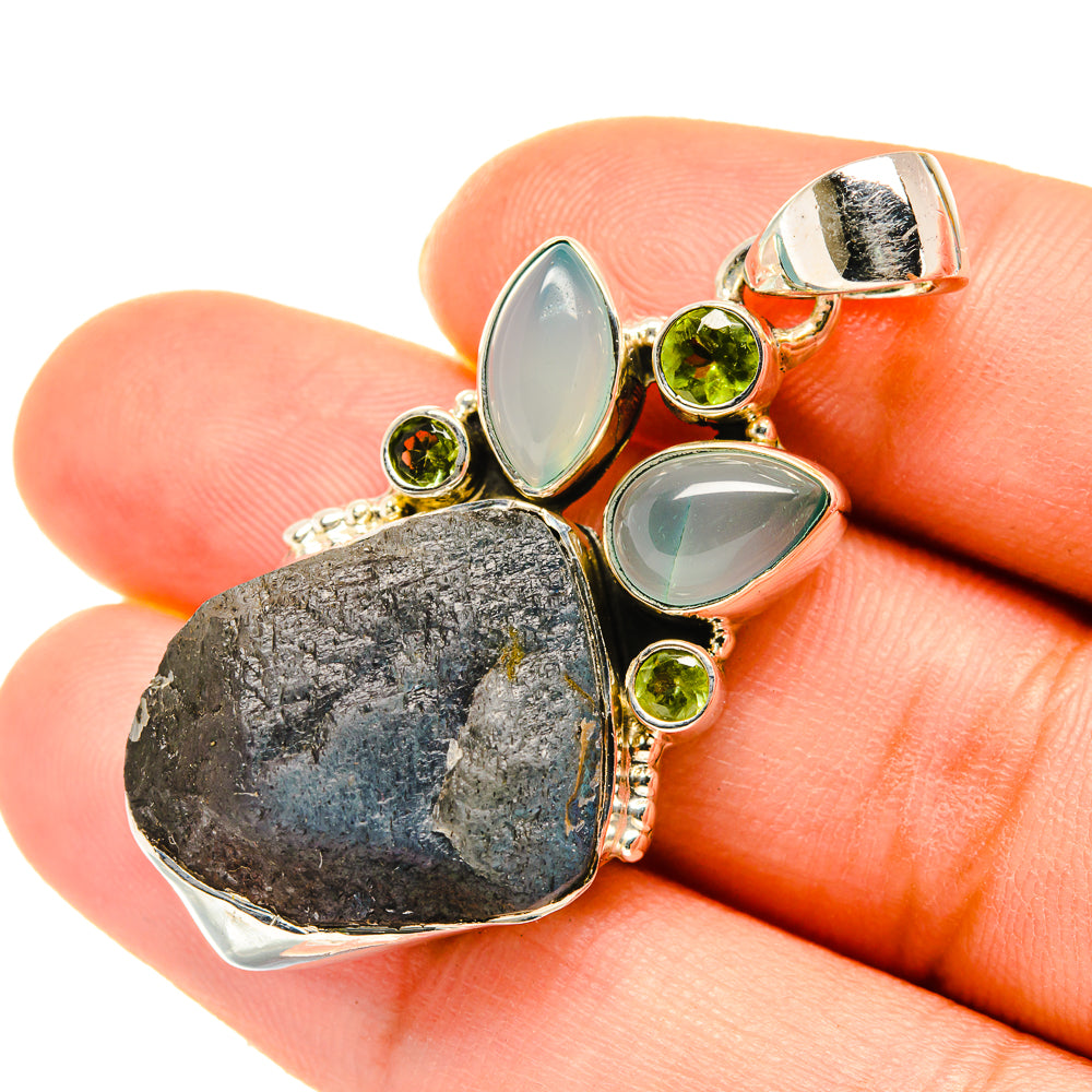 Labradorite Pendants handcrafted by Ana Silver Co - PD5593