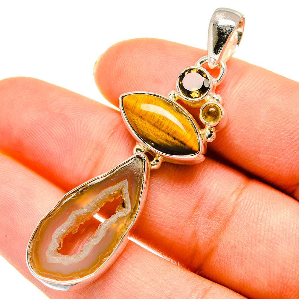 Occo Geode Pendants handcrafted by Ana Silver Co - PD5610