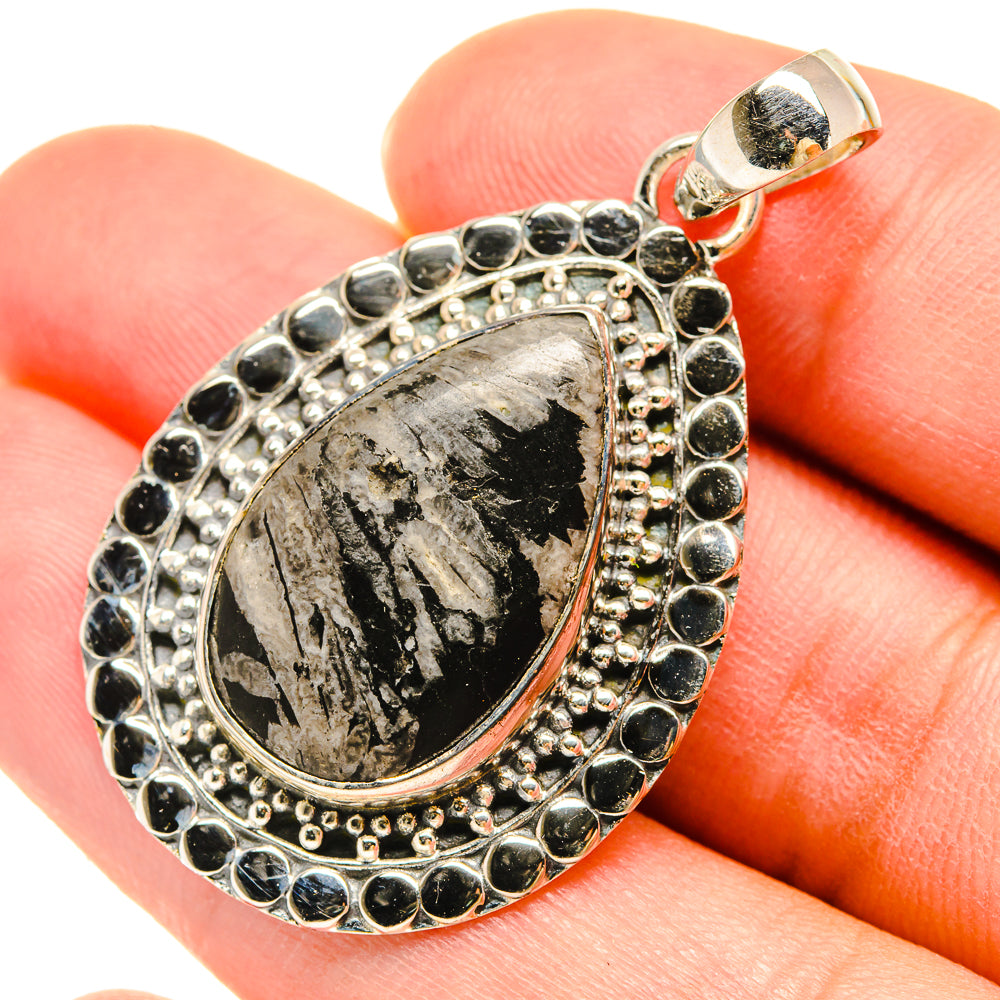 Chrysanthemum Stone Pendants handcrafted by Ana Silver Co - PD6003
