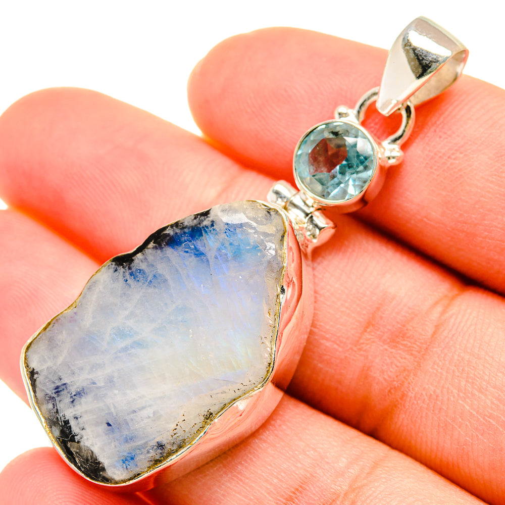 Rough moonstone and blue topaz pendant in 925 silver, round blue stone with bail