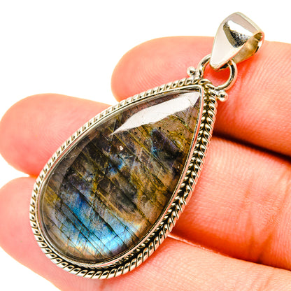 Labradorite Pendants handcrafted by Ana Silver Co - PD6087