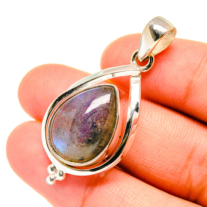 Labradorite Pendants handcrafted by Ana Silver Co - PD6115