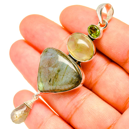 Labradorite Pendants handcrafted by Ana Silver Co - PD6832
