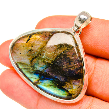 Labradorite Pendants handcrafted by Ana Silver Co - PD6910