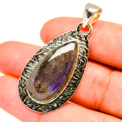 Labradorite Pendants handcrafted by Ana Silver Co - PD7303