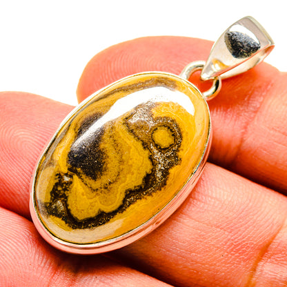 Schalenblende Pendants handcrafted by Ana Silver Co - PD739512