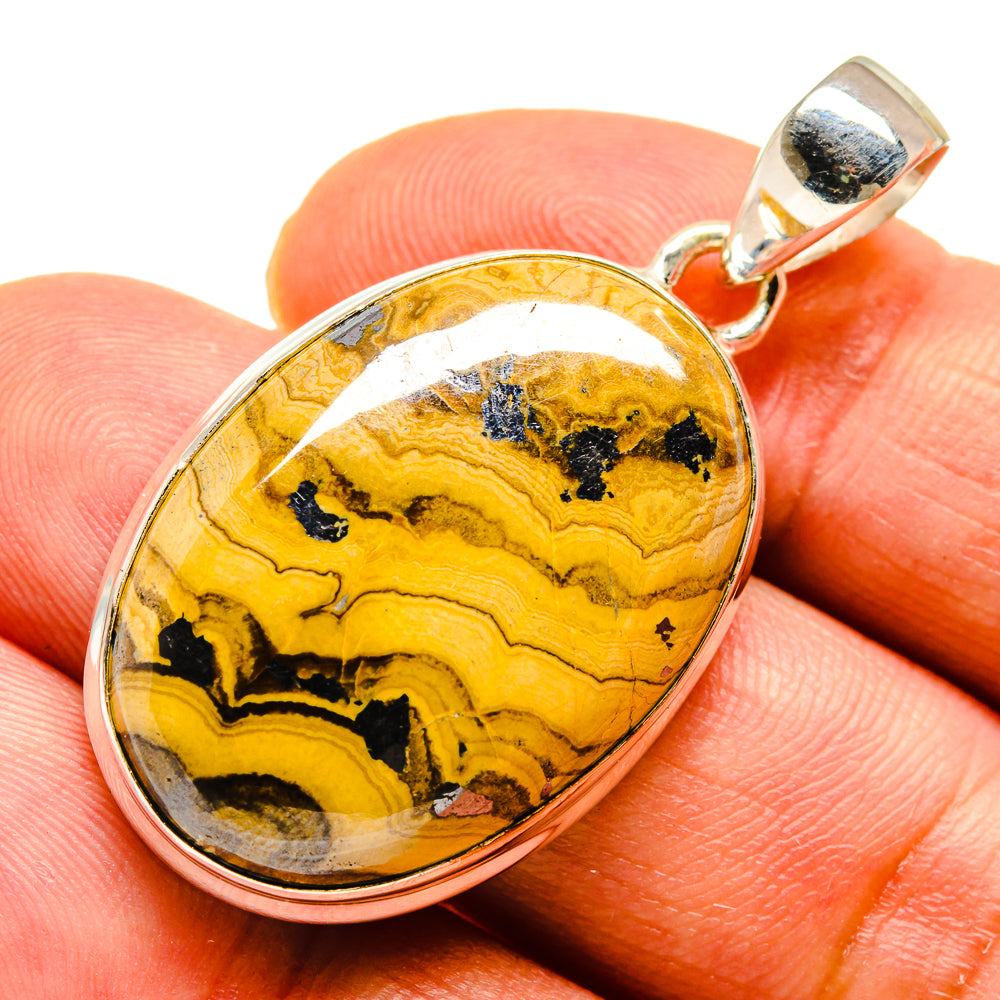 Schalenblende Pendants handcrafted by Ana Silver Co - PD739924