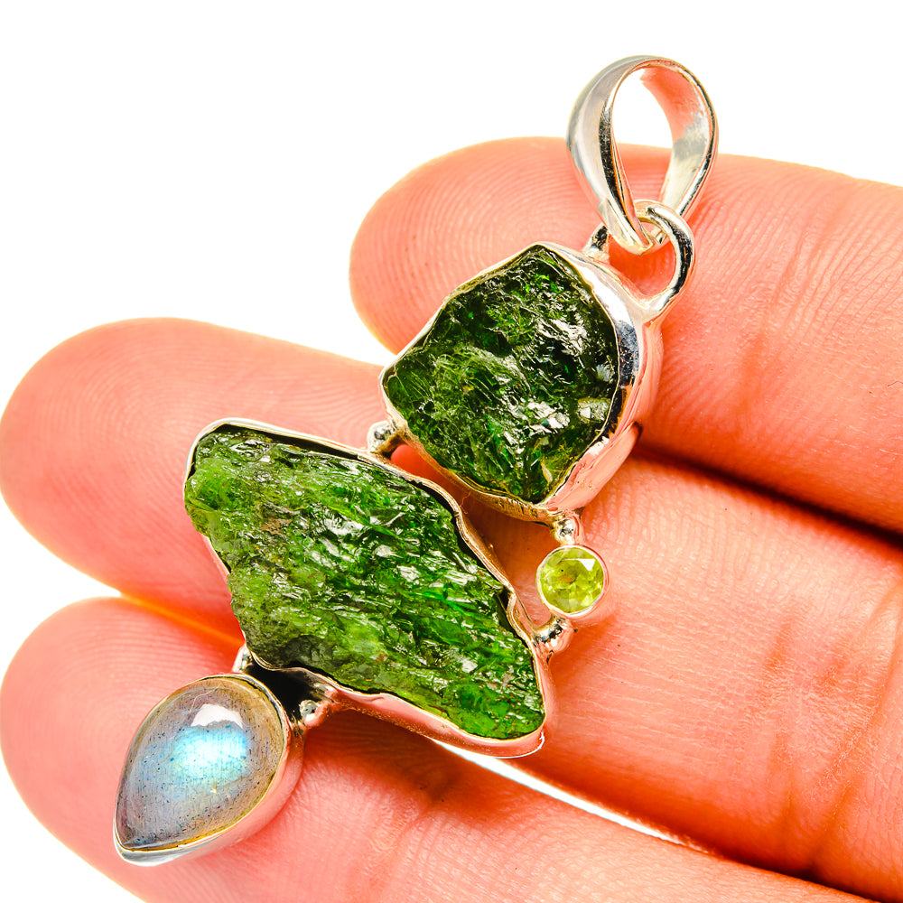 Chrome Diopside Pendants handcrafted by Ana Silver Co - PD7438
