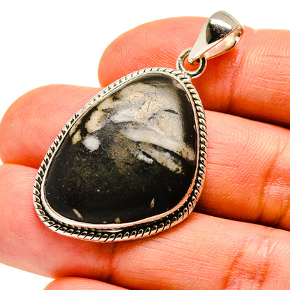 Chrysanthemum Stone Pendants handcrafted by Ana Silver Co - PD746473