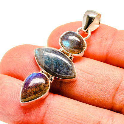 Labradorite Pendants handcrafted by Ana Silver Co - PD747109