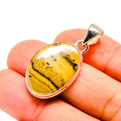 Schalenblende Pendants handcrafted by Ana Silver Co - PD747790