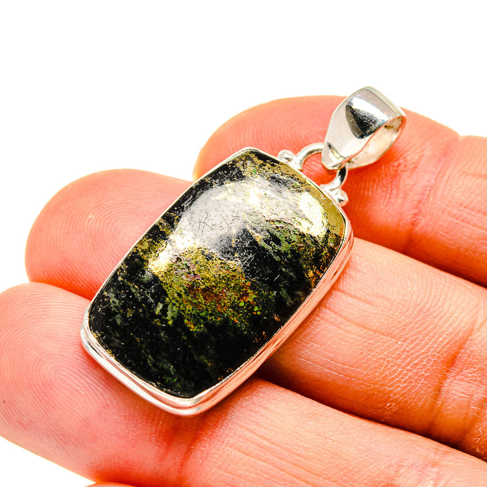 Grass Garnet Pendants handcrafted by Ana Silver Co - PD748498