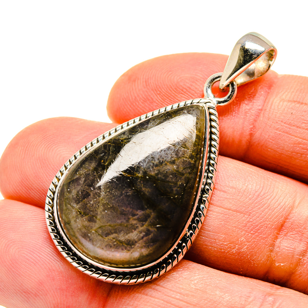 Labradorite Pendants handcrafted by Ana Silver Co - PD749247