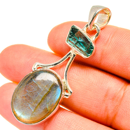Labradorite Pendants handcrafted by Ana Silver Co - PD7494