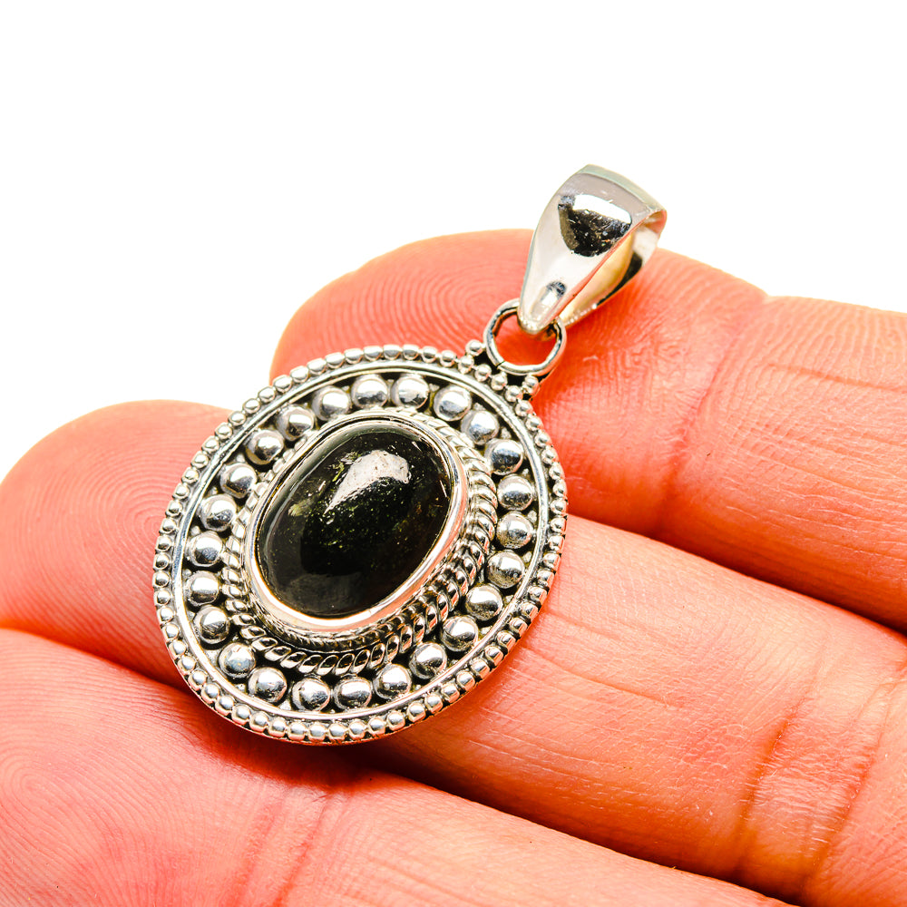 Star Diopside Pendants handcrafted by Ana Silver Co - PD750517
