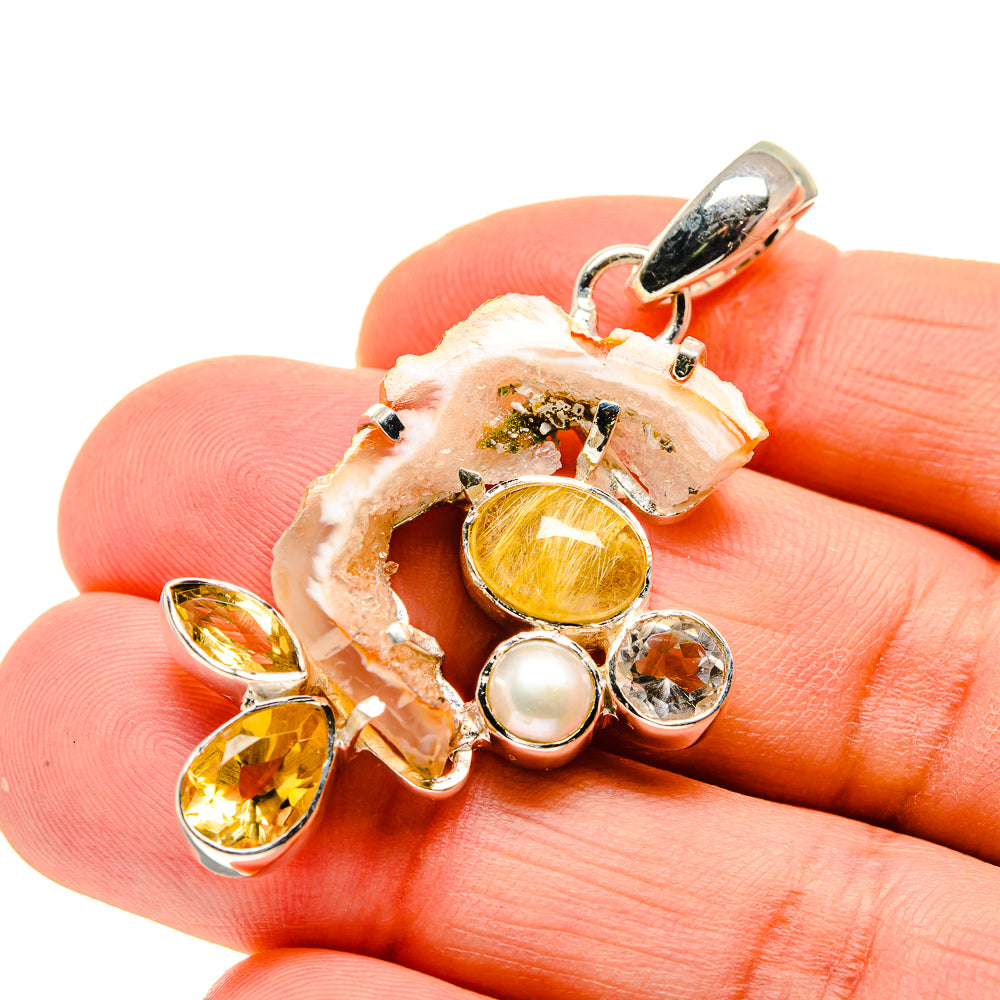 Occo Geode Pendants handcrafted by Ana Silver Co - PD750626