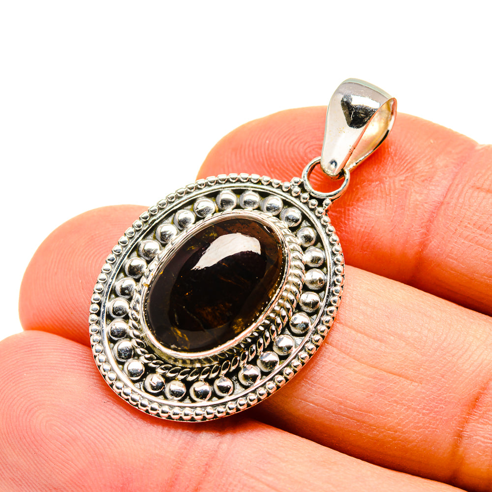 Labradorite Pendants handcrafted by Ana Silver Co - PD751001