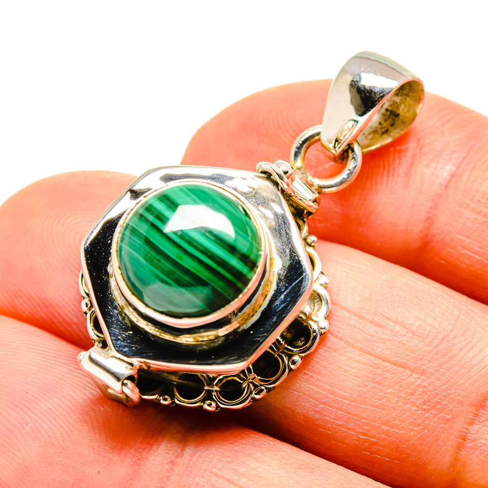 Malachite Pendants handcrafted by Ana Silver Co - PD752176