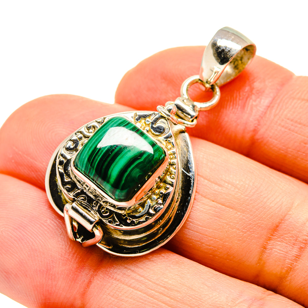 Malachite Pendants handcrafted by Ana Silver Co - PD752719