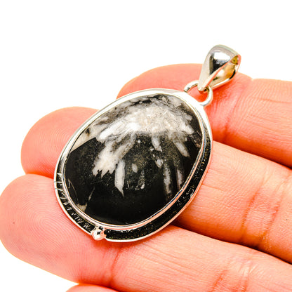 Chrysanthemum Stone Pendants handcrafted by Ana Silver Co - PD754016