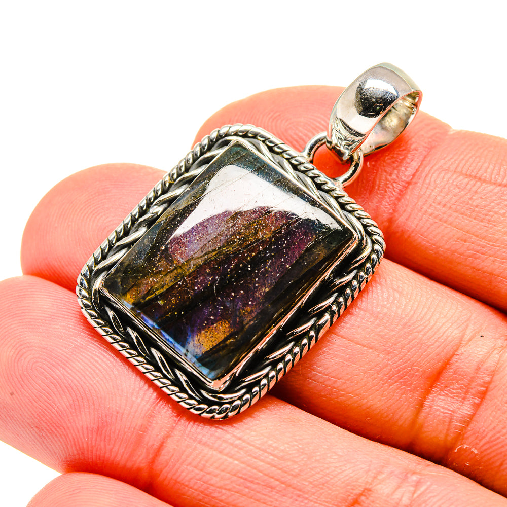 Labradorite Pendants handcrafted by Ana Silver Co - PD754151