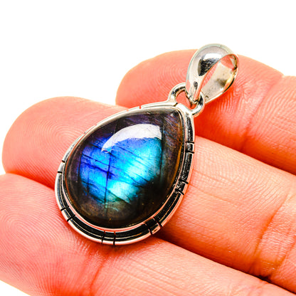 Labradorite Pendants handcrafted by Ana Silver Co - PD754320