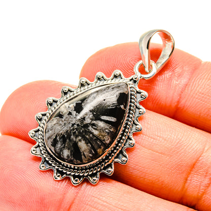 Chrysanthemum Stone Pendants handcrafted by Ana Silver Co - PD754341