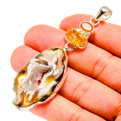 Occo Geode Pendants handcrafted by Ana Silver Co - PD754431