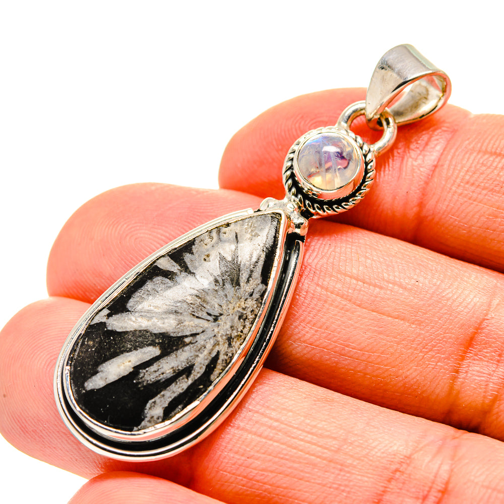 Chrysanthemum Stone Pendants handcrafted by Ana Silver Co - PD754489