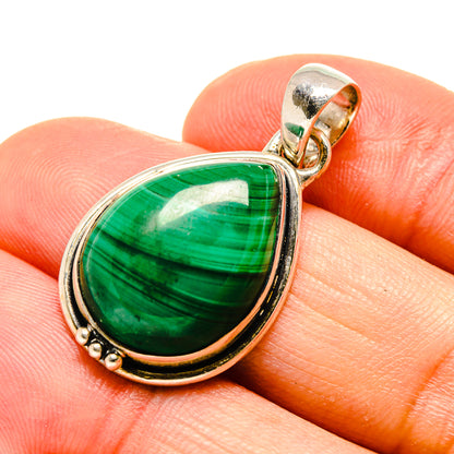 Malachite Pendants handcrafted by Ana Silver Co - PD754523