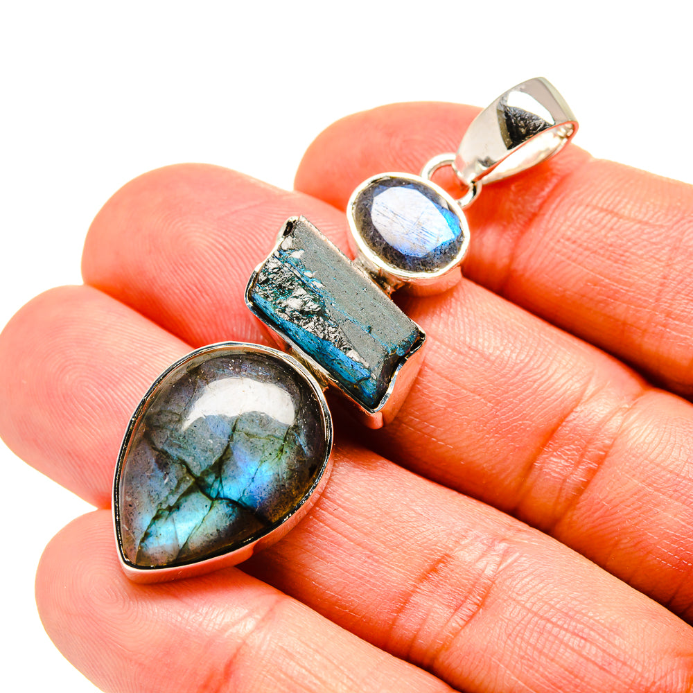 Labradorite Pendants handcrafted by Ana Silver Co - PD754571