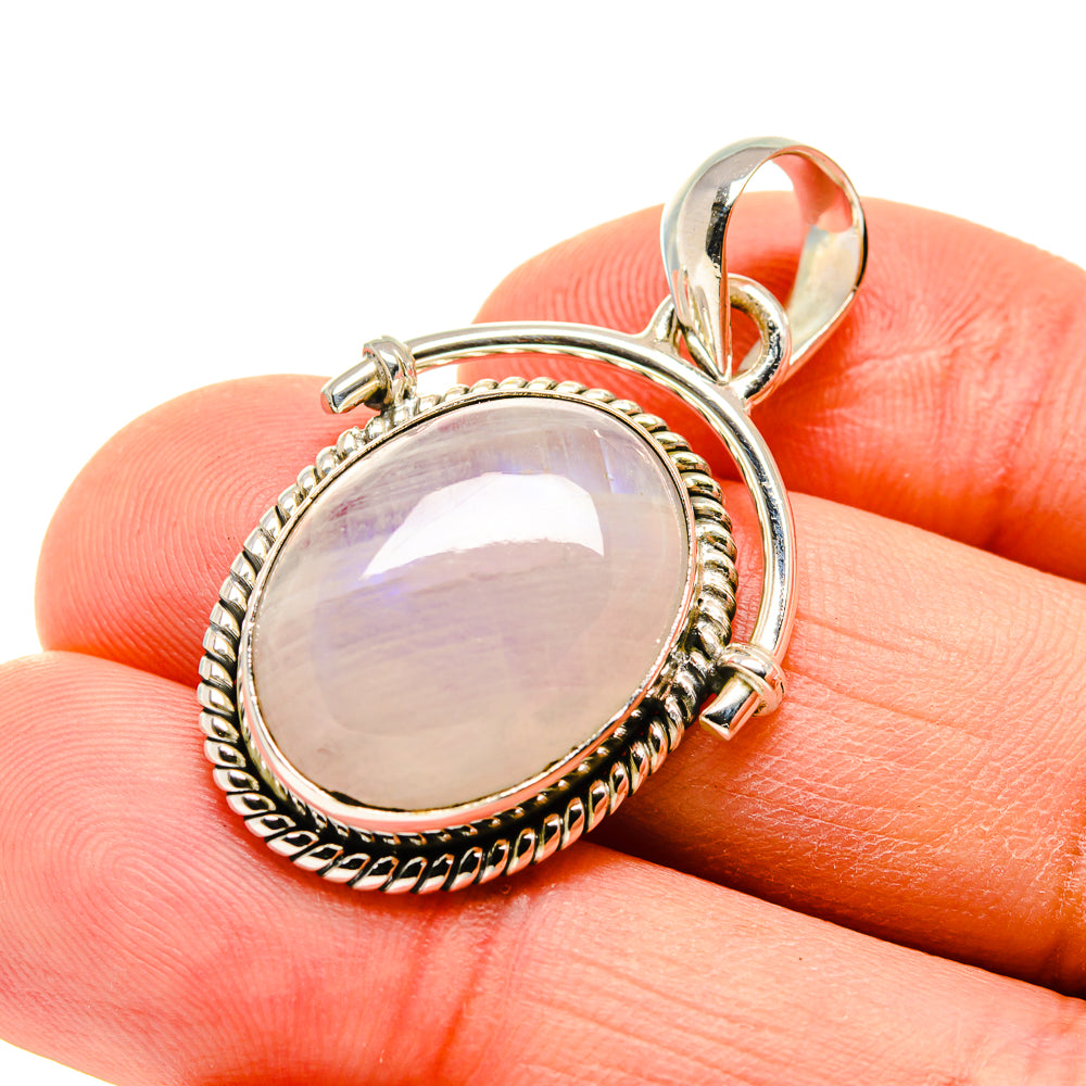 Oval moonstone pendant in 925 sterling silver, rope border and hinged bail