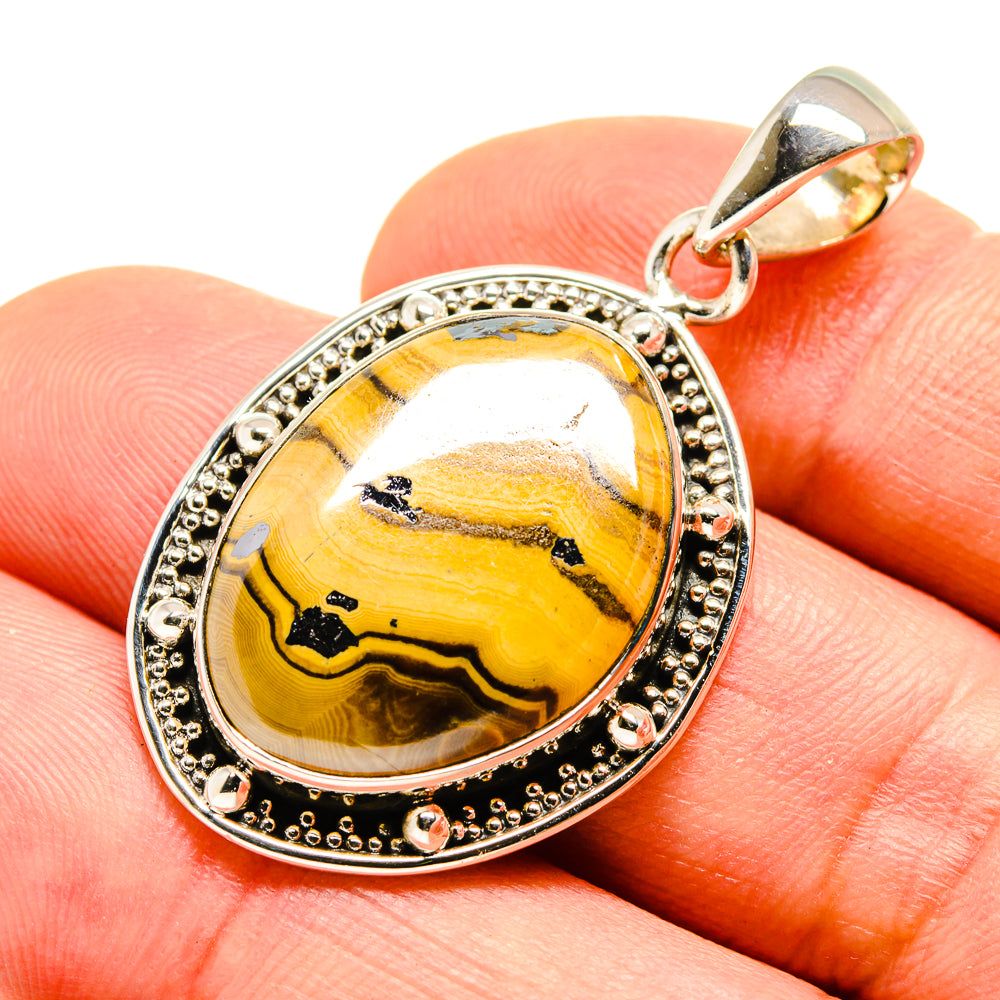Schalenblende Pendants handcrafted by Ana Silver Co - PD755031