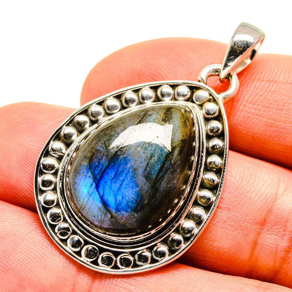 Labradorite Pendants handcrafted by Ana Silver Co - PD755032